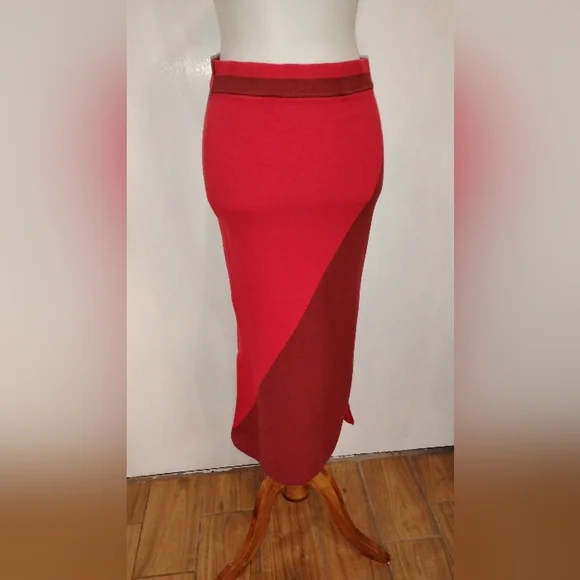 SOLID & STRIPED KNIT SKIRT - Picture 5 of 8